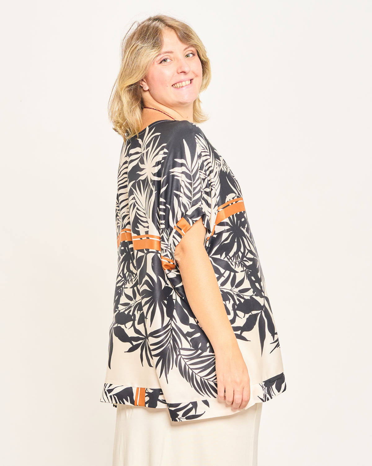 Blusa in Viscosa Stampata con Manica Calata