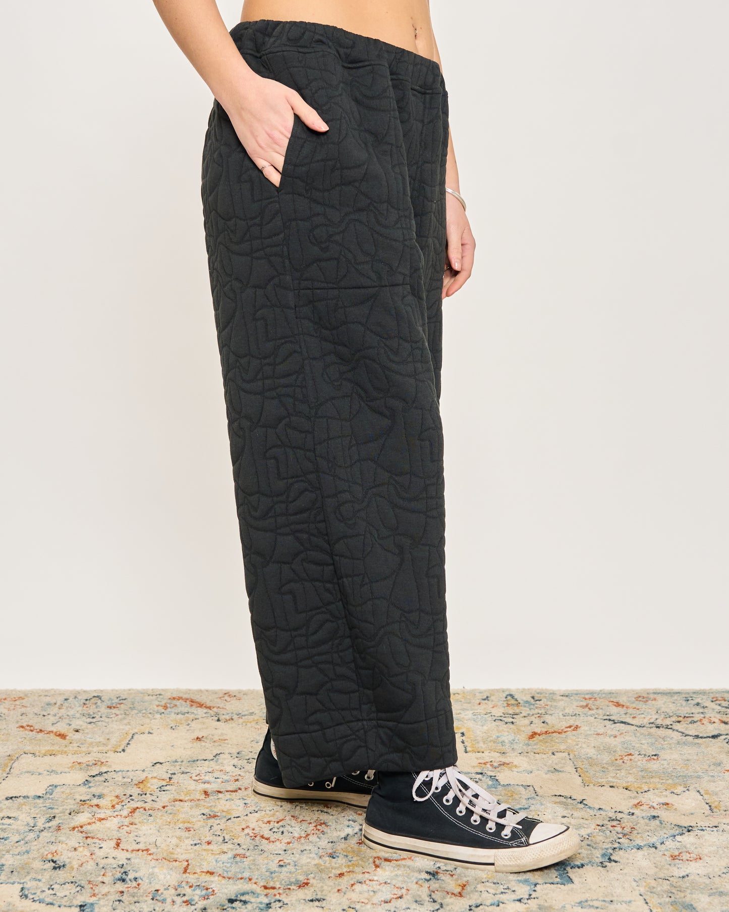 Crop Trousers in Matelassé Pattern
