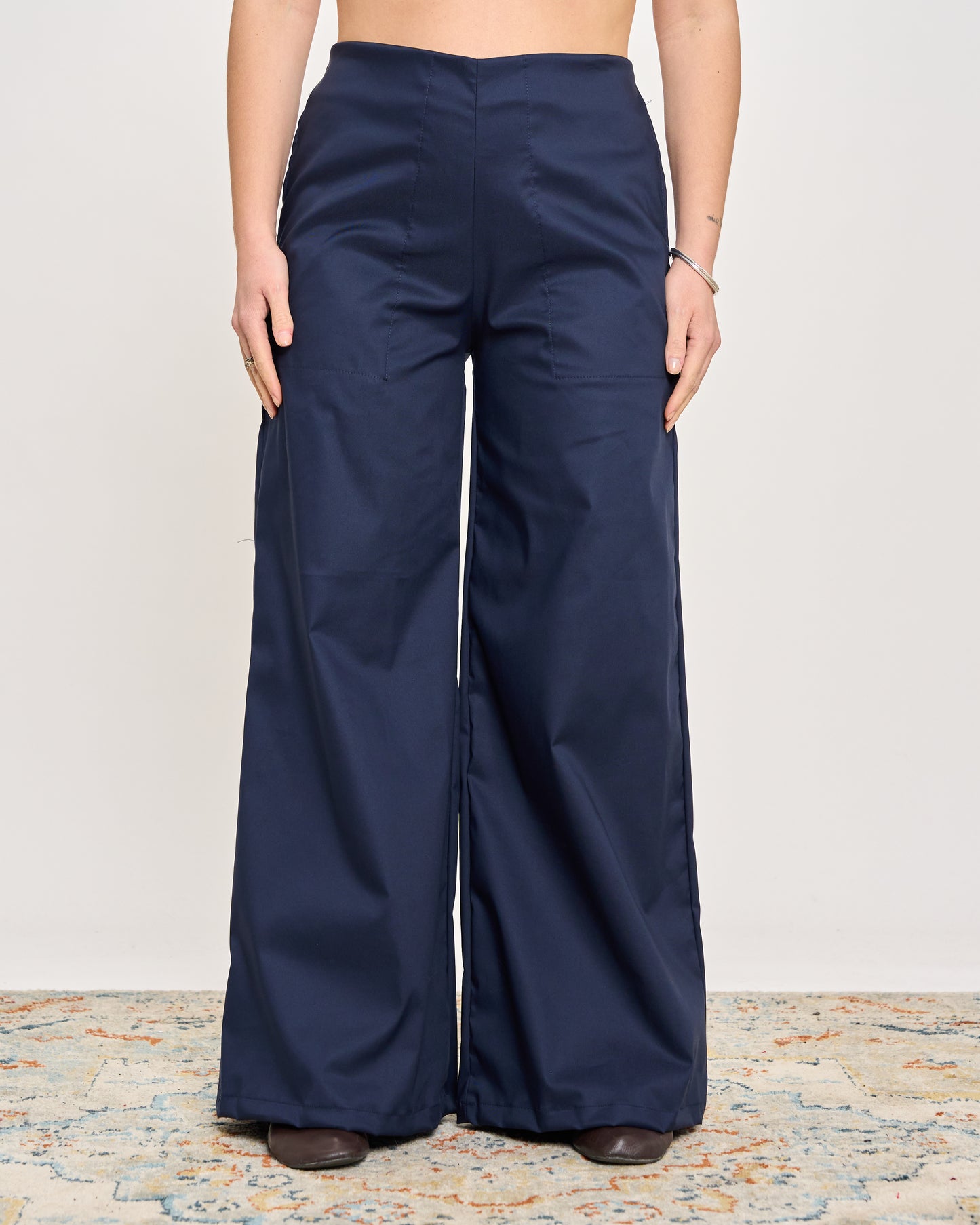 Pantalone a Zampa in Cotone Stretch