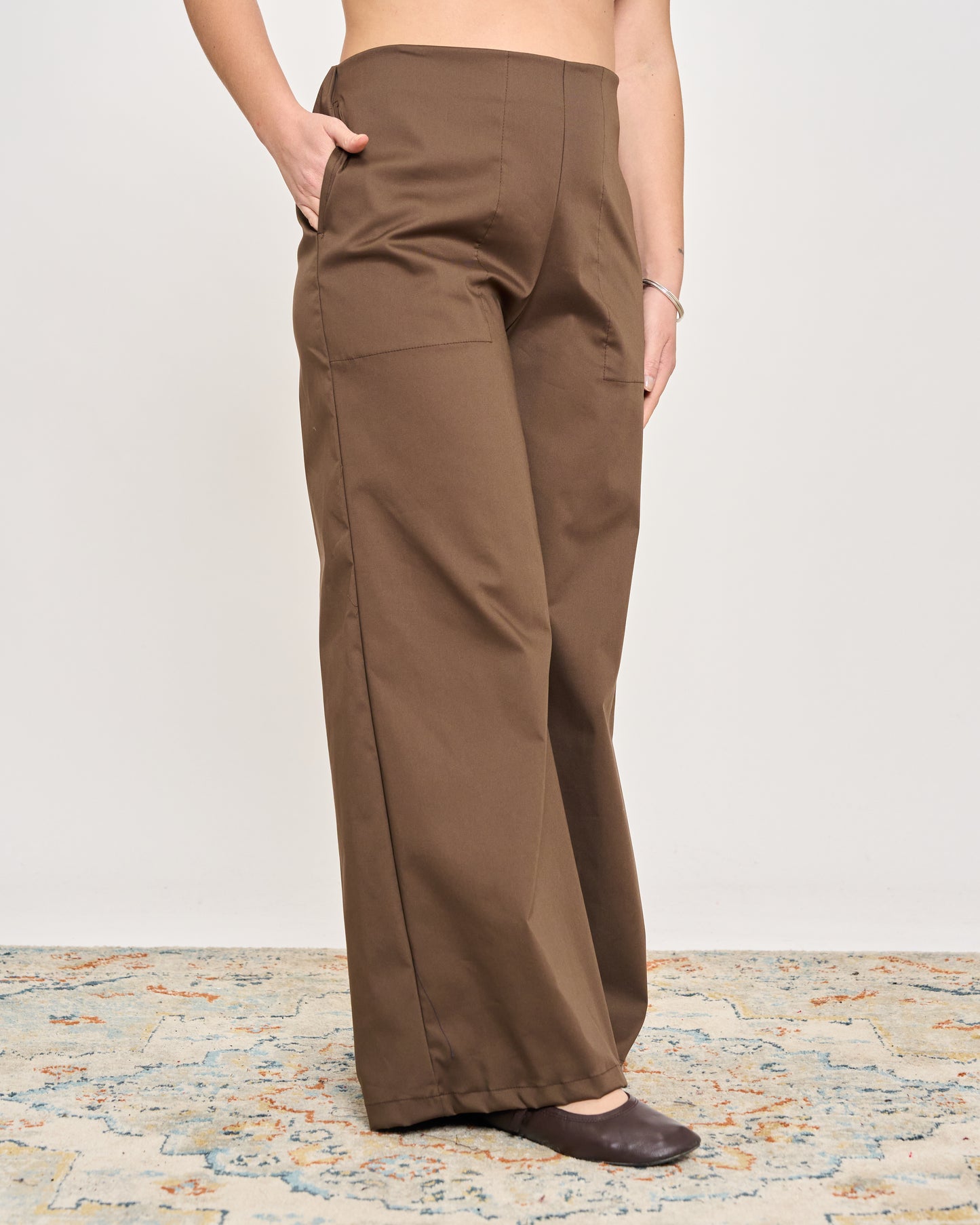 Pantalone a Zampa in Cotone Stretch