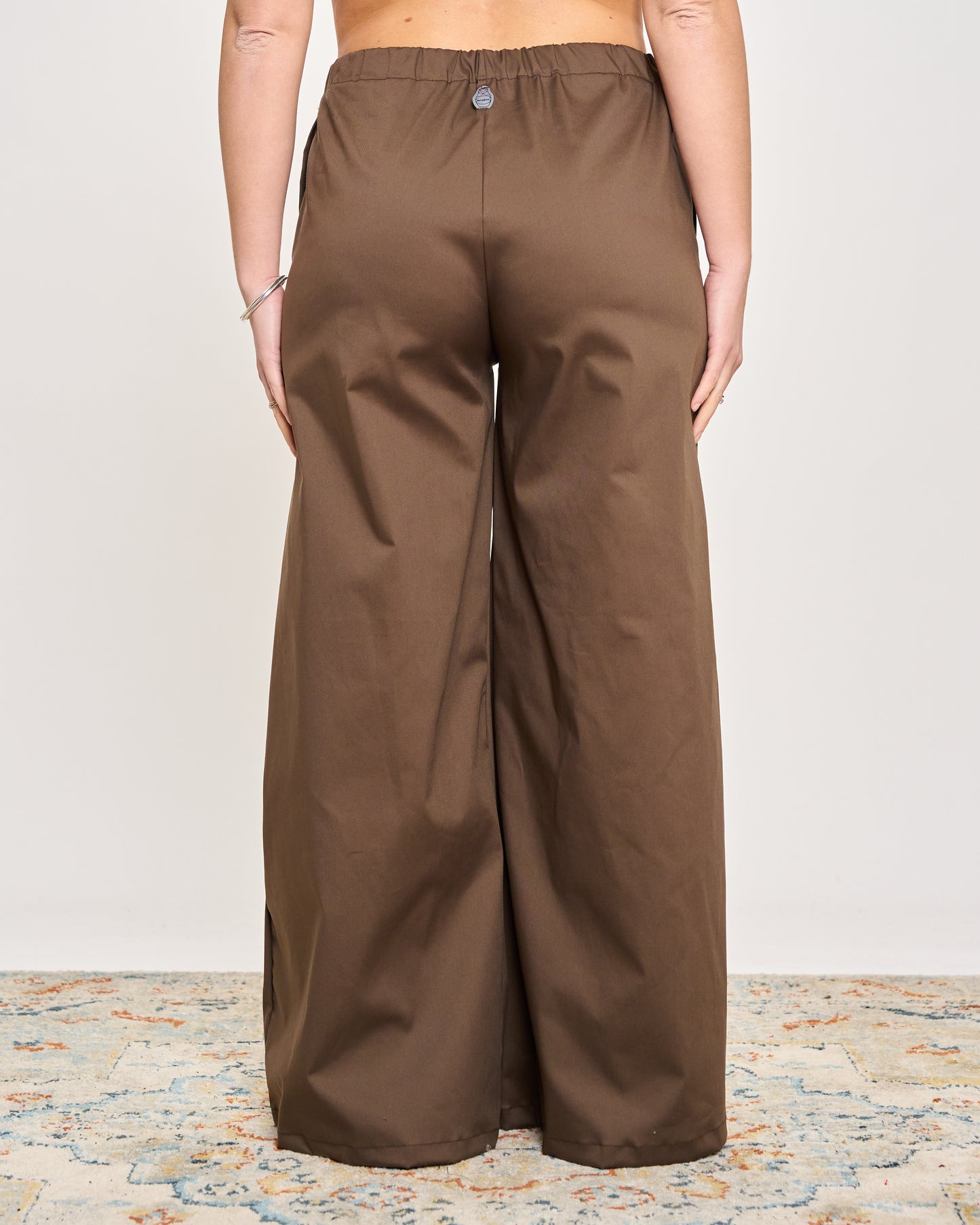 Pantalone a Zampa in Cotone Stretch