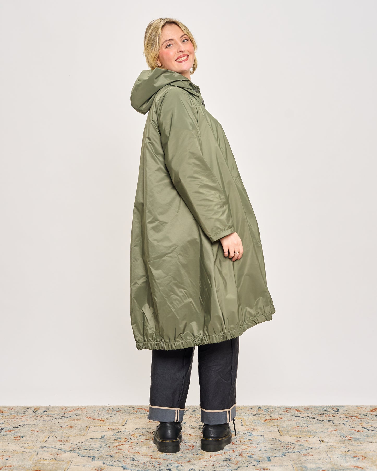 Wrinkled Wheel Raincoat