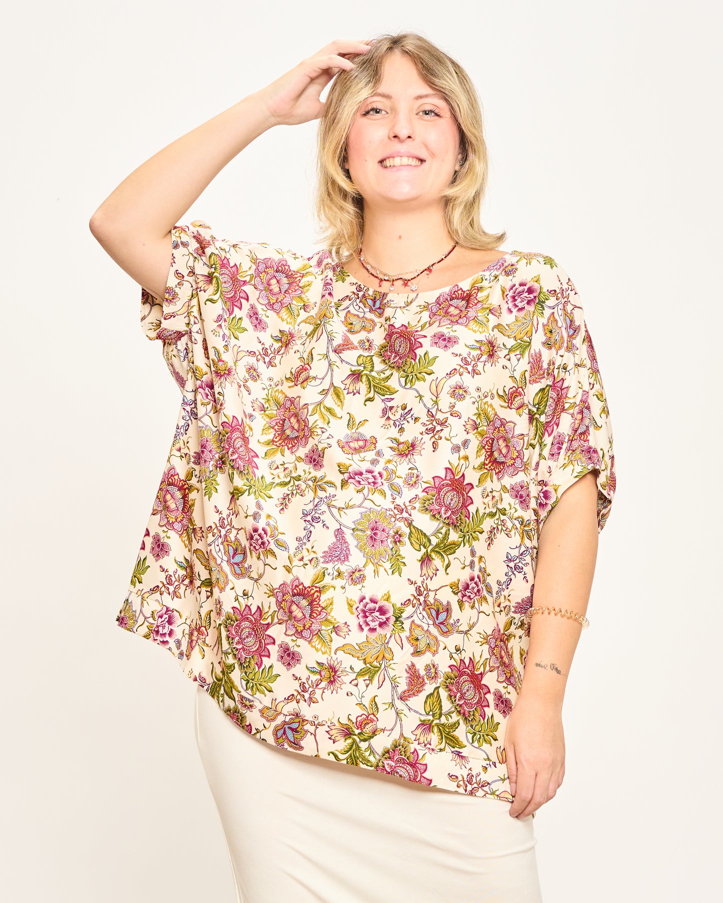 Blusa in Viscosa Stampata con Manica Calata