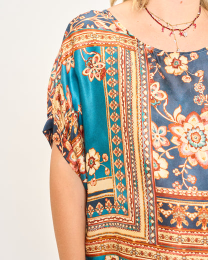 Blusa in Viscosa Stampata con Manica Calata