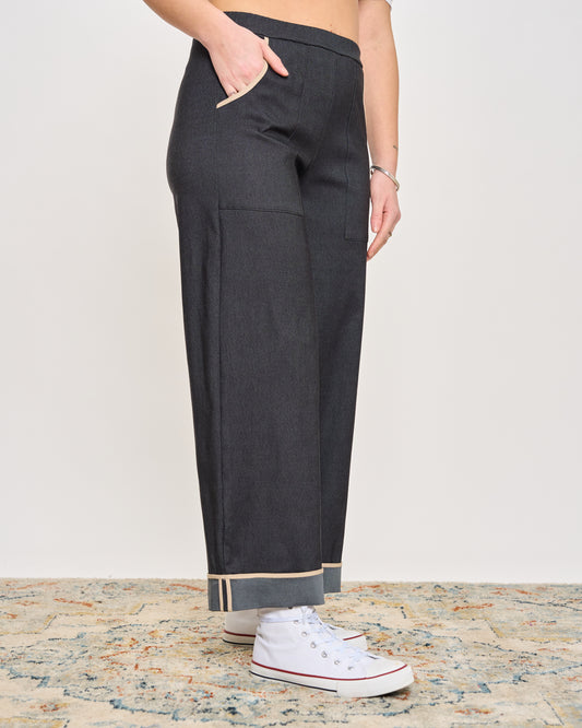 Pantalone in Denim Elasticizzato Bordato