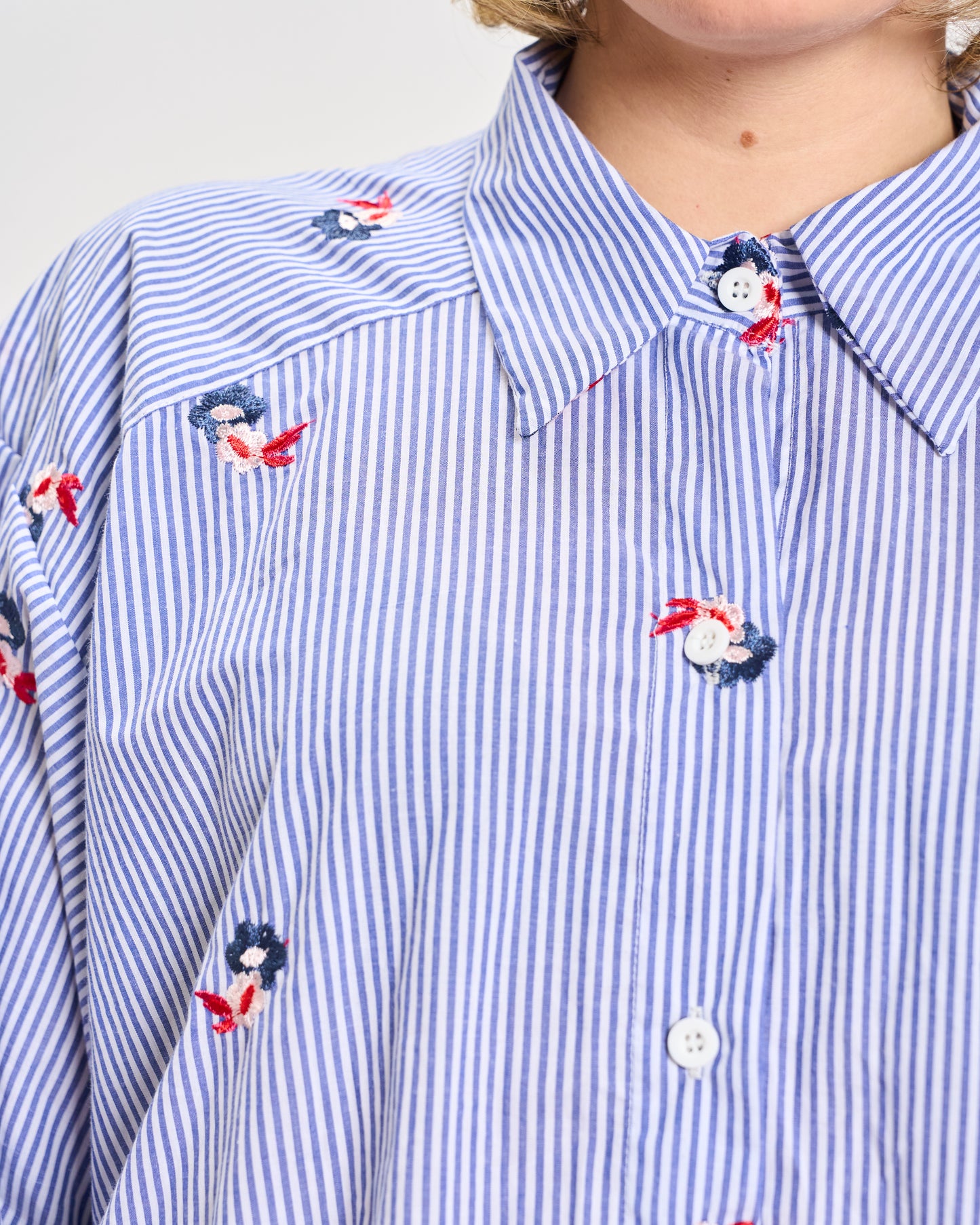 Camicia "Mille Righe" con Ricami