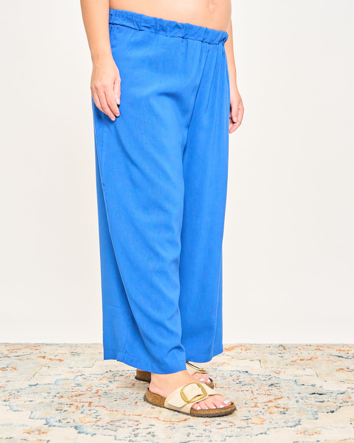 Solid Color Linen Blend Crop Trousers