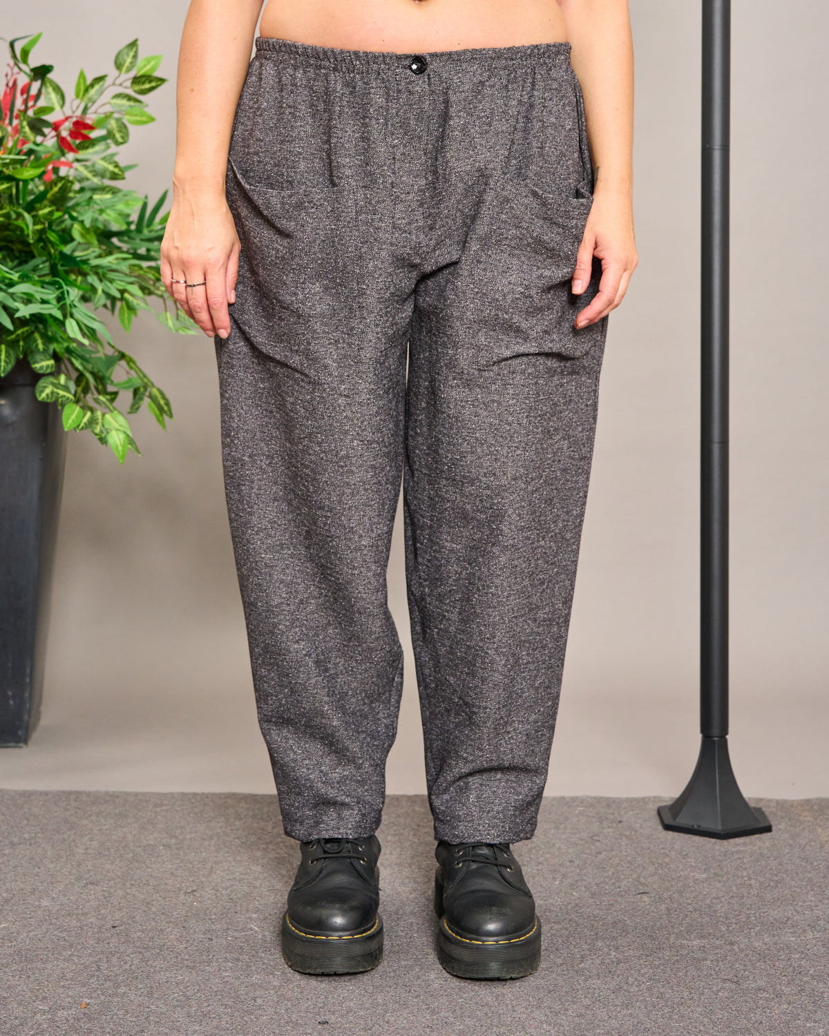 Pantalone con Tasche Frontali