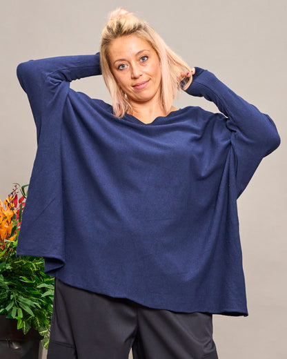 Oversized V-Neck Knitwear