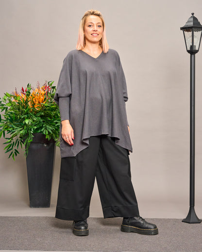 Oversized V-Neck Knitwear