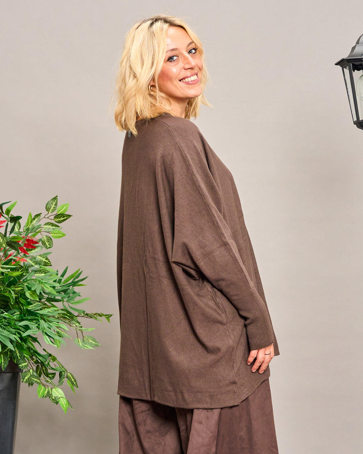 Oversized V-Neck Knitwear