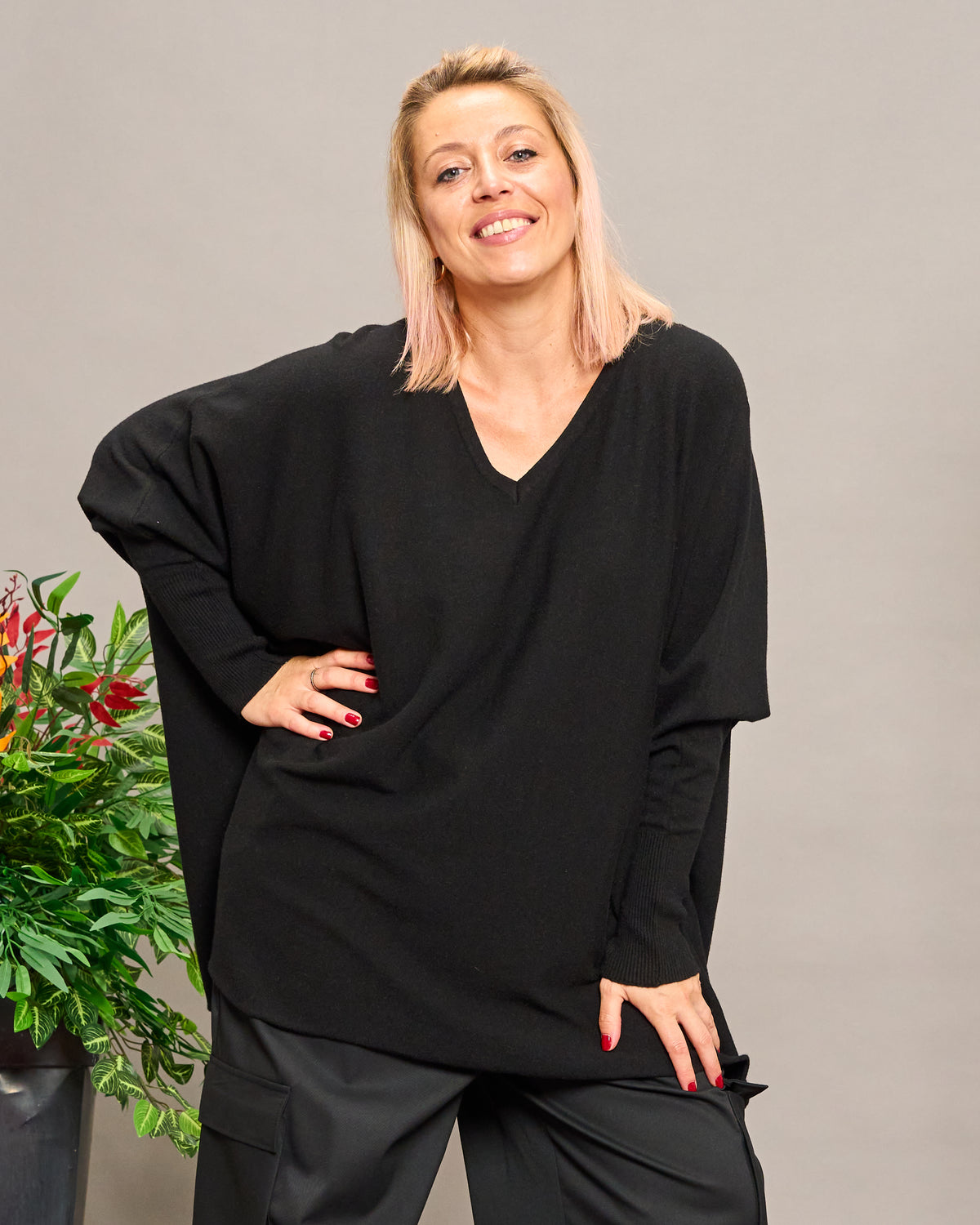 Oversized V-Neck Knitwear