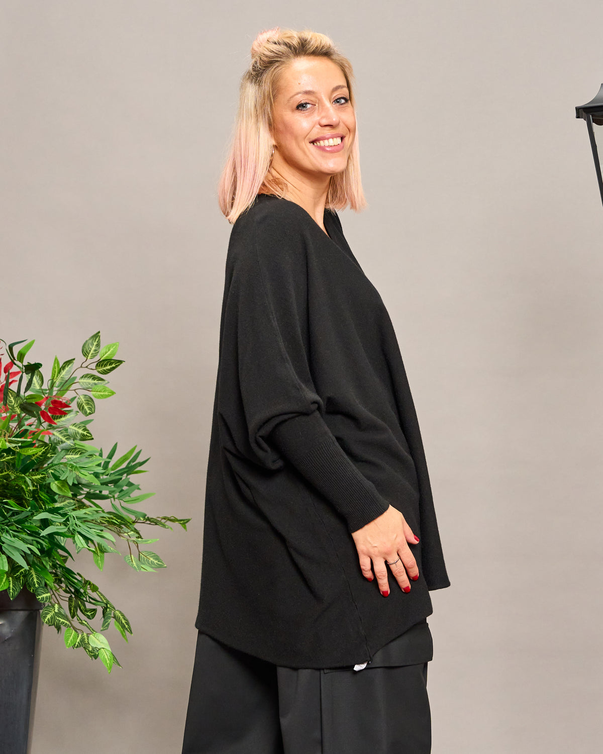 Oversized V-Neck Knitwear