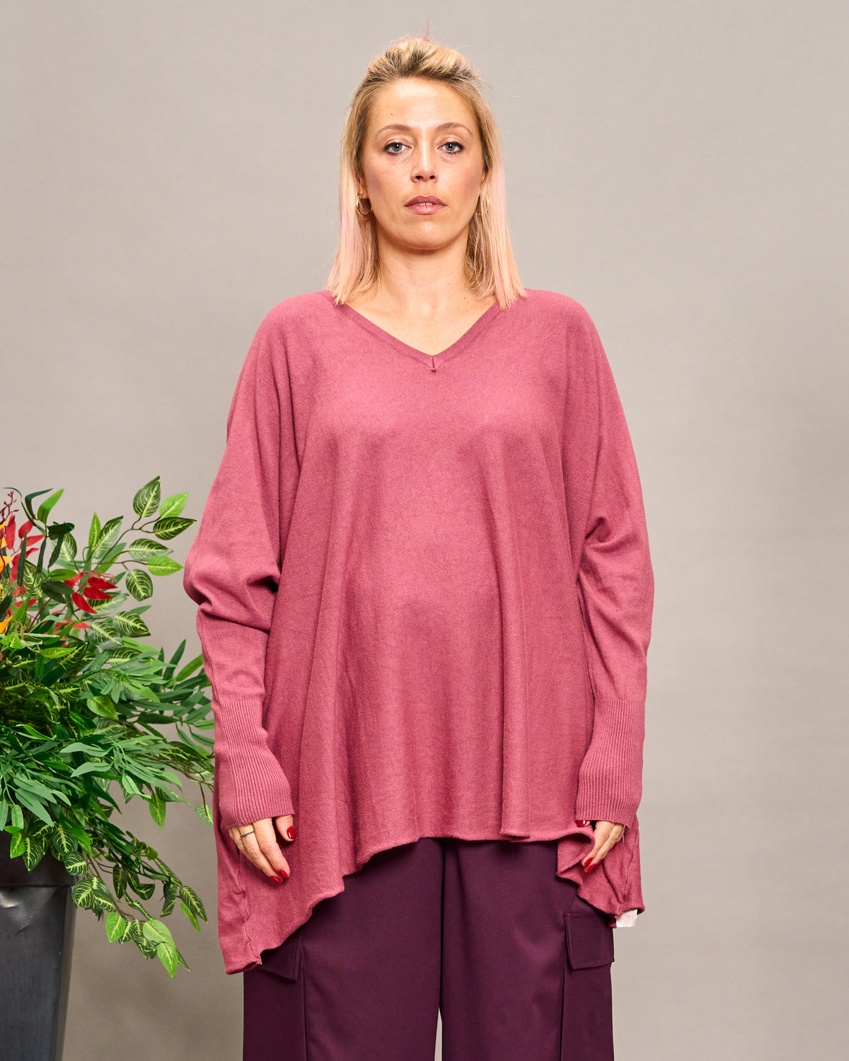 Oversized V-Neck Knitwear