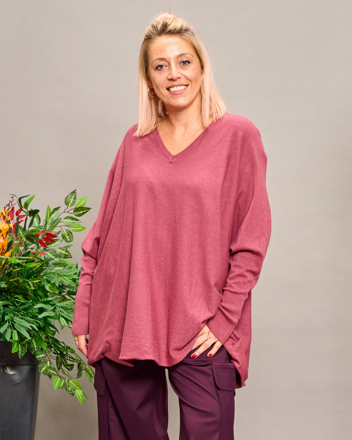 Oversized V-Neck Knitwear