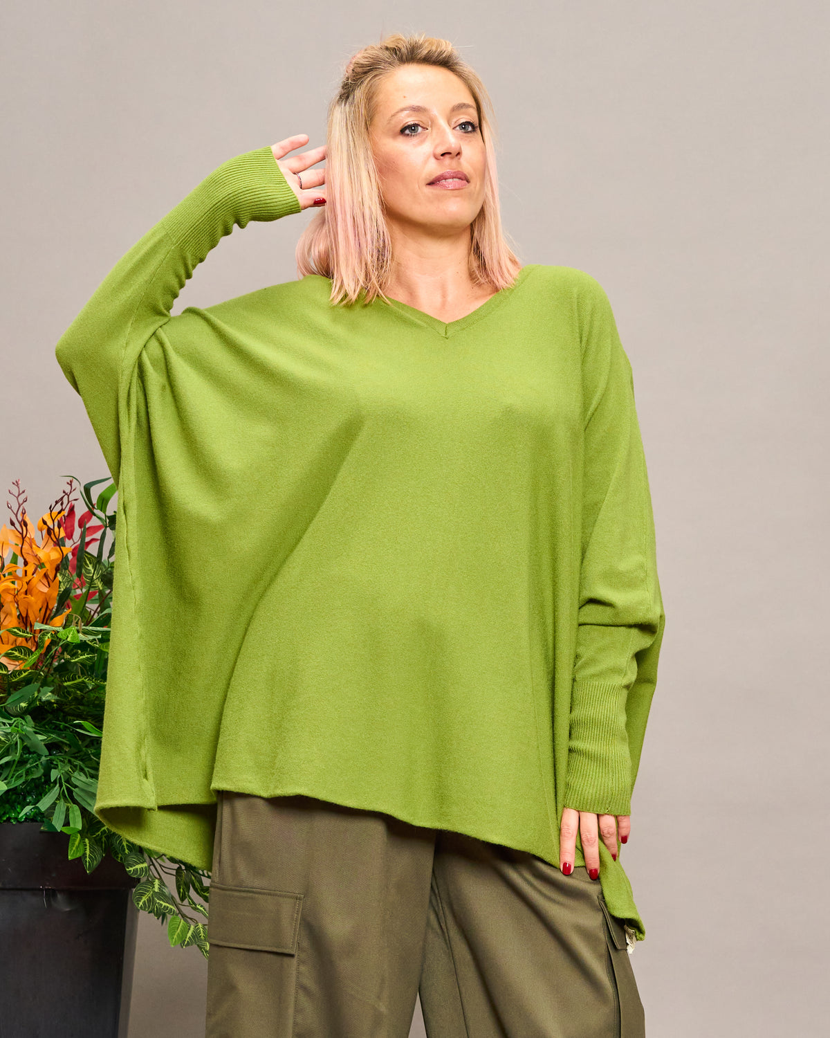 Oversized V-Neck Knitwear
