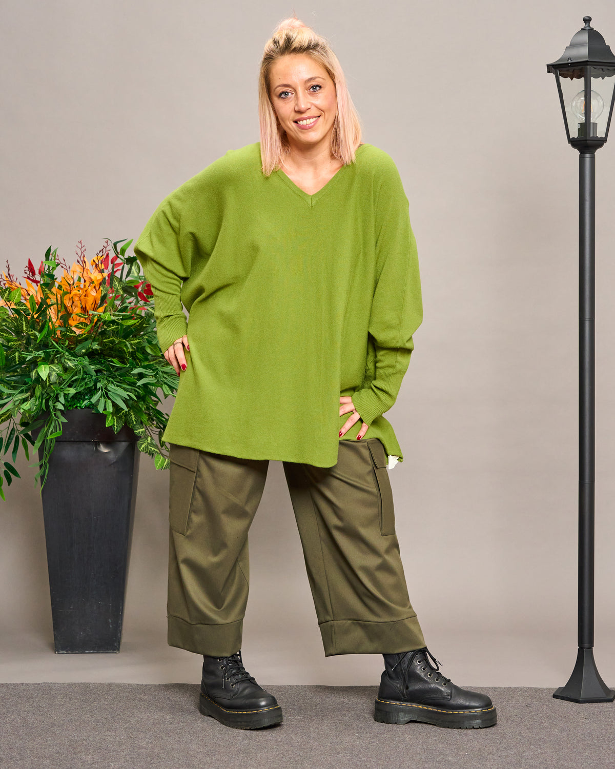 Oversized V-Neck Knitwear